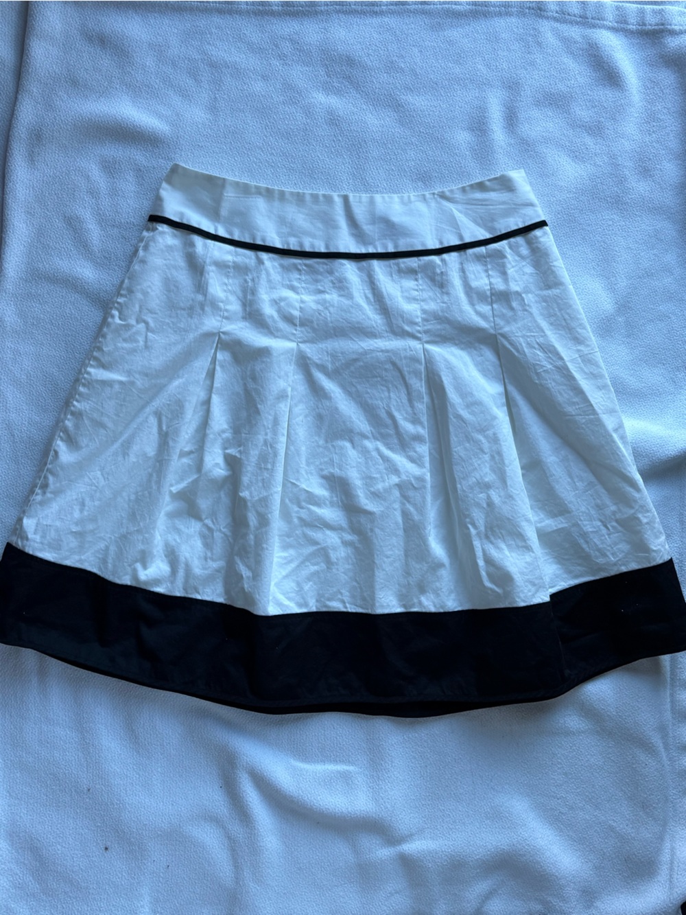 The Limited White and Black Pleated A-Line Skirt